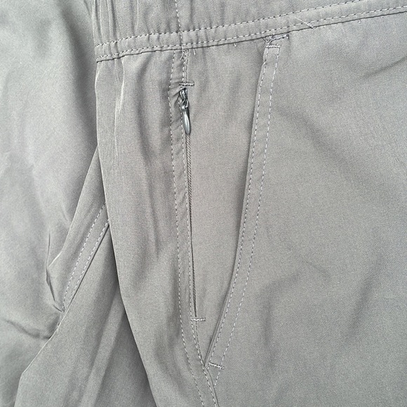 NWT Projek Raw Performance Hybrid Land and Sea Shorts - Picture 8 of 9